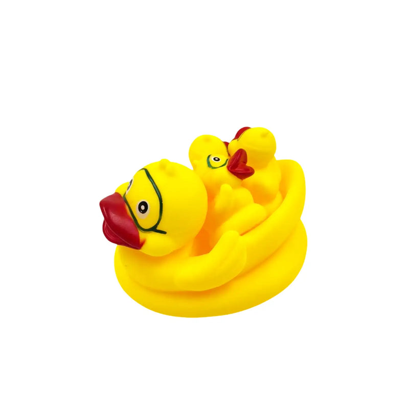 Pato Nadador com 3 Patinhos