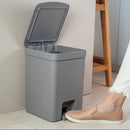 Lixeira de Pedal Trium Preto 12L