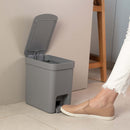 Lixeira de Pedal Trium Preto 6L